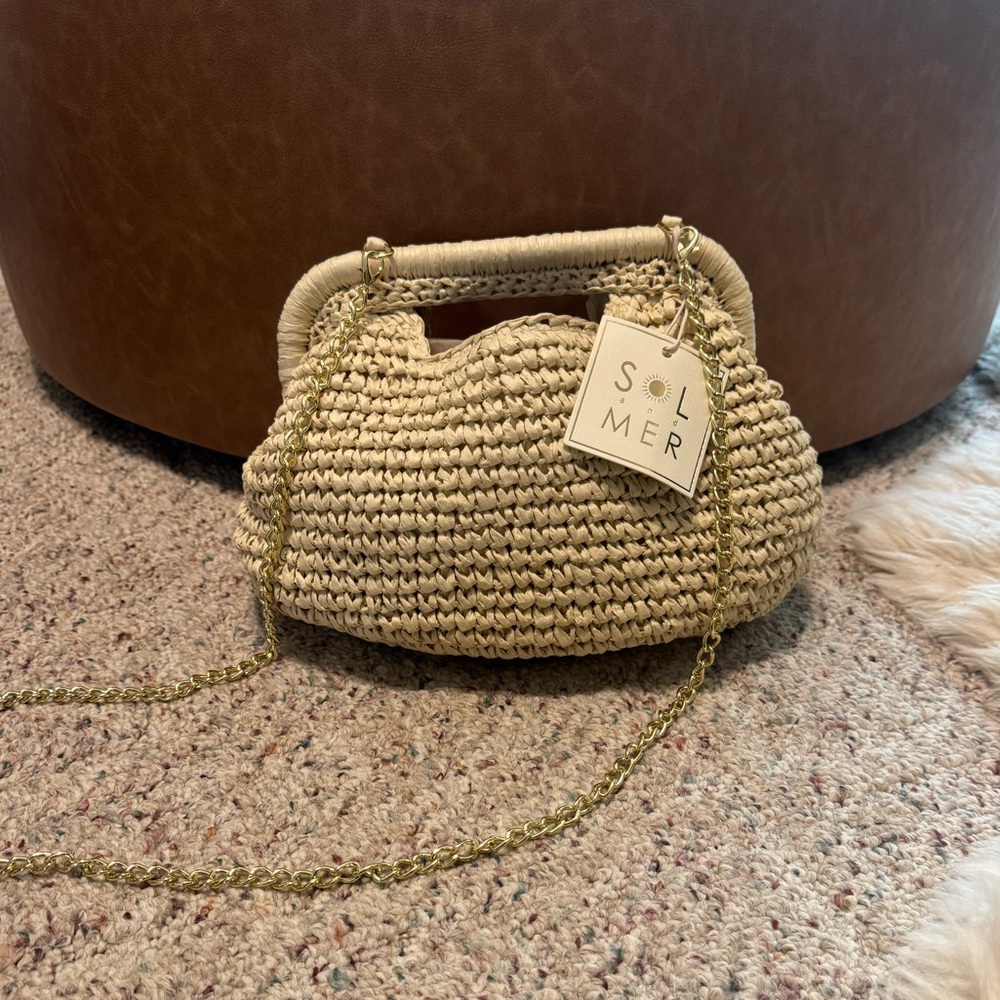 Sol Mer cream crochet purse with gold chain strap #crochet #summer. Retail $88